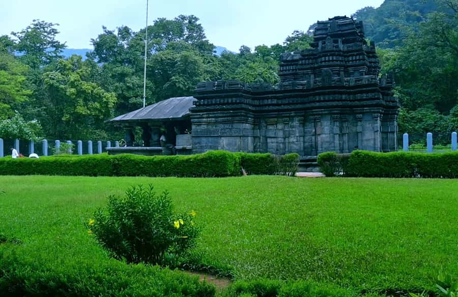 Goa: Harvalem Waterfall & Spice Plantation Tour - Exploring Goa’s Scenery and History