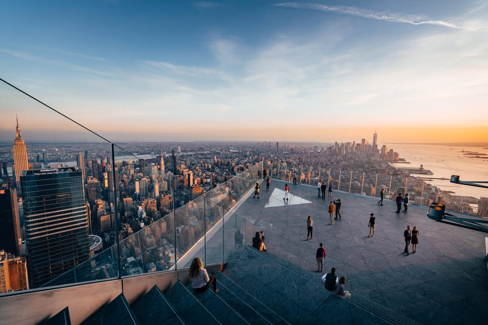 NYC: Pick 1 Attraction + Edge New York + Top of the Rock - The Sum Up