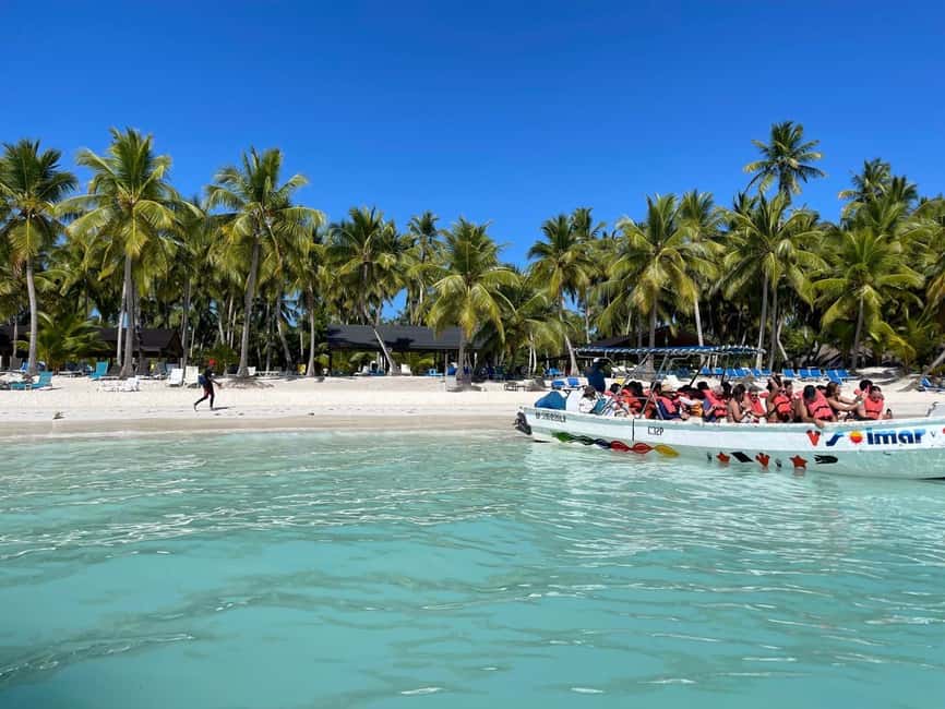 Saona Island Full-Day Cruise, Natural Pool and Lunch - Arrival at Saona Island: A Tropical Dream