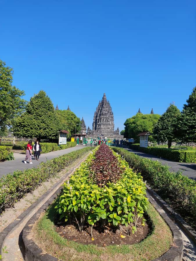 Yogyakarta: Borobudur VIP Climb Up and Prambanan Temple Tour - Additional Information