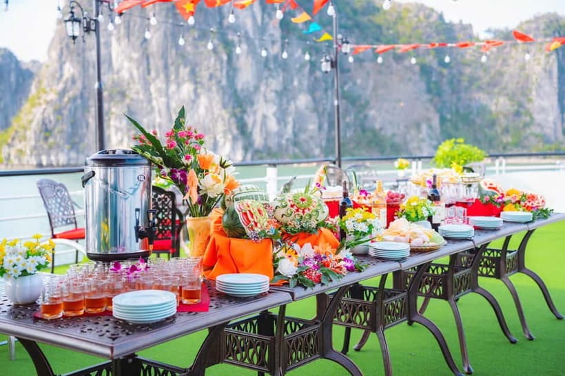 From Hanoi: Luxury Cruise Ha Long Bay Day Trip| Private Tour - Exploring the From Hanoi: Luxury Cruise Ha Long Bay Day Trip | Private Tour