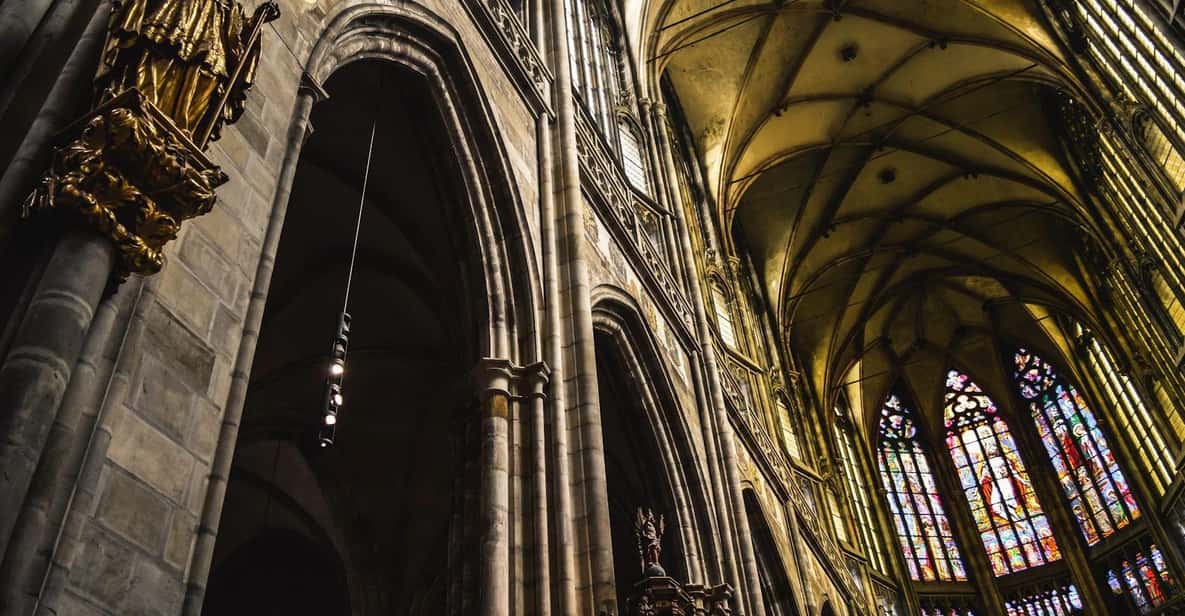 Tour of Prague Castle in italian language ticket included - Key Points