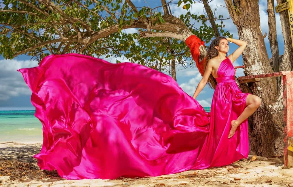 Montego Bay: Flying Dress Photoshoot in Montego Bay Jamaica - Who Will Love This Experience?