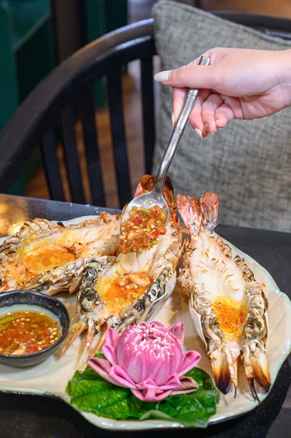 Bangkok: The House of Smooth Curry - The Athenee Hotel - A Step-by-Step Breakdown of the Experience