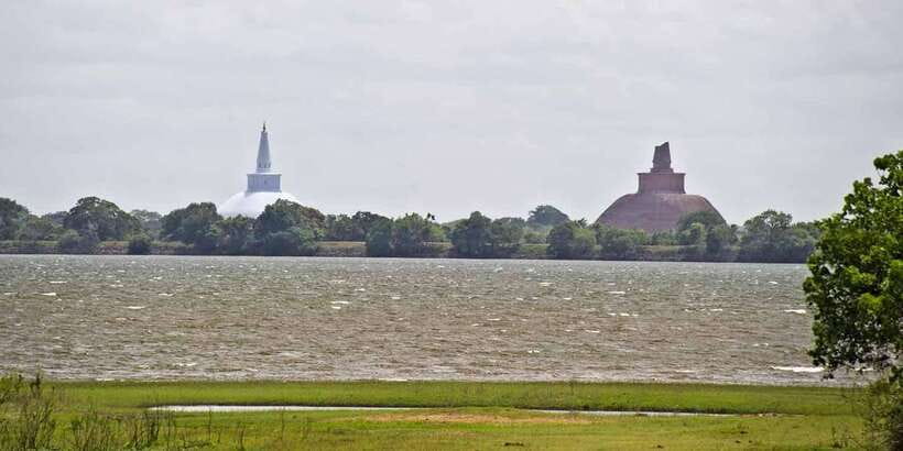 Anuradhapura & Aukana: Private Day Tour From Sigiriya - Key Points