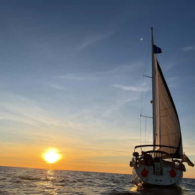 Barcelona Sunset Sailing with Yacht Sashi - Price & Value