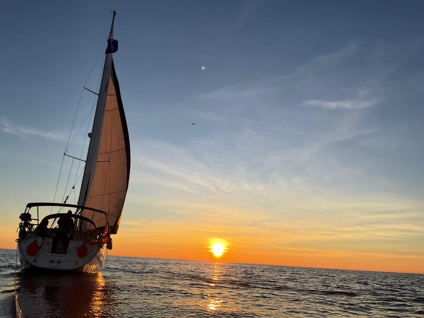 Barcelona Sunset Sailing with Yacht Sashi - Authentic Reviews & Insights