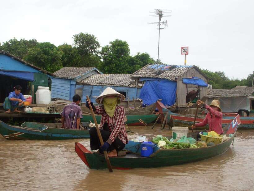 Siem Reap: Floating Village Tour - Exploring the Siem Reap Floating Village Tour: An Authentic Waterworld Experience