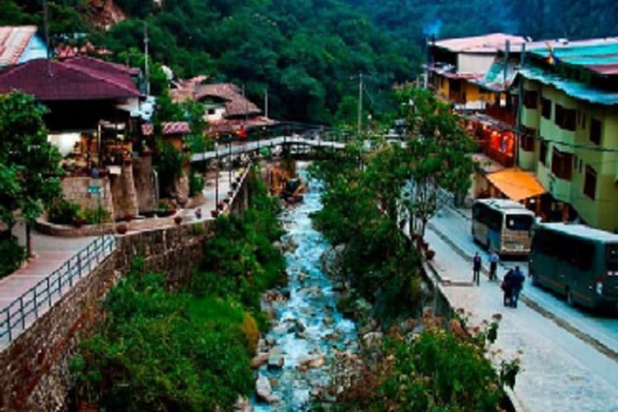 Machu Picchu Tour 1 Day| Voyager and Expedition Train| Cusco - Who Should Consider This Tour?