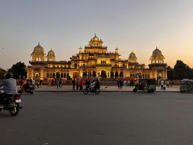 Jaipur: Night Tuk-Tuk Tour With Friendly Local Driver - Transportation and Flexibility