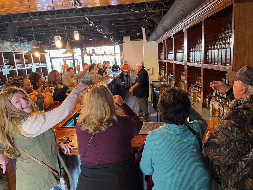 Pigeon Forge: Moonshine and Wine Tour with Local Cuisine - Key Points