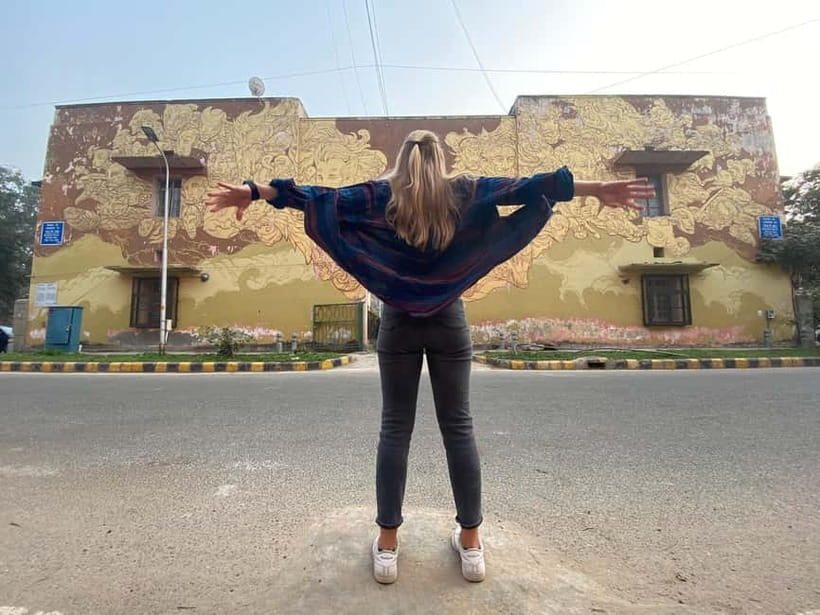 Street Art Walk & Lodhi Gardens with Chai & Food - Authentic Insights from Reviews