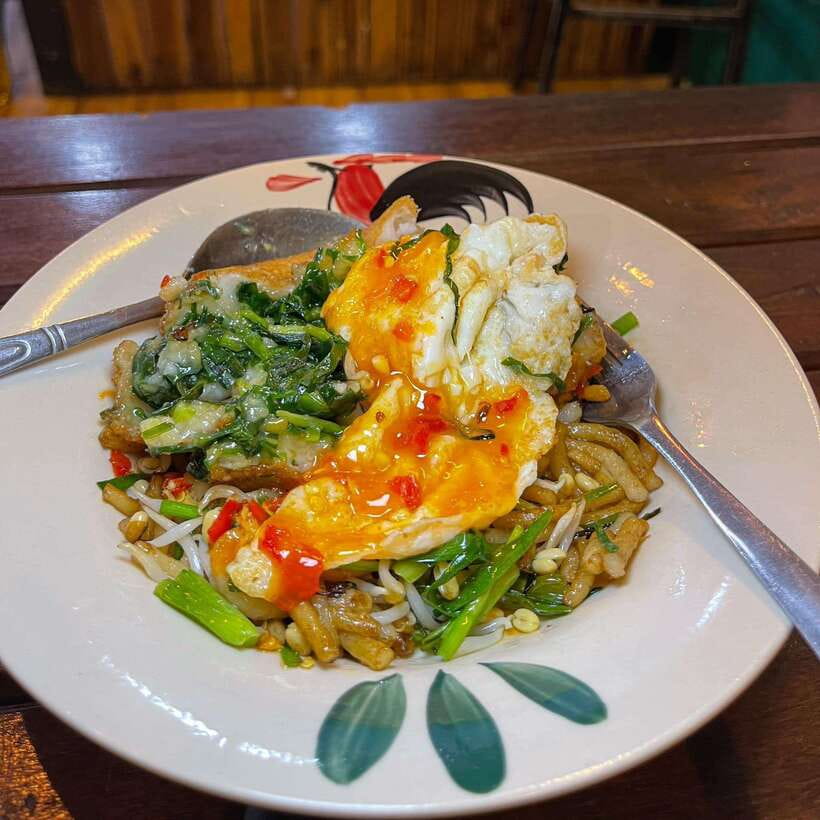 Street Food Tour and Phare Circus with Tuk-Tuk Transfers - The Heart of the Tour: Phare, The Cambodian Circus