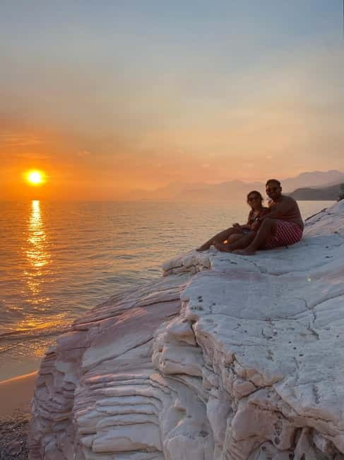 Sunset kayak/Sup tour - Lukova tiny caves and Secret beaches - Frequently Asked Questions