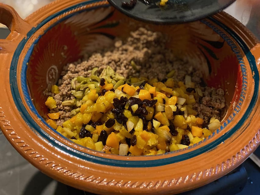 Chile en Nogada: Mexico's Decadent Independence Day Dish - FAQ