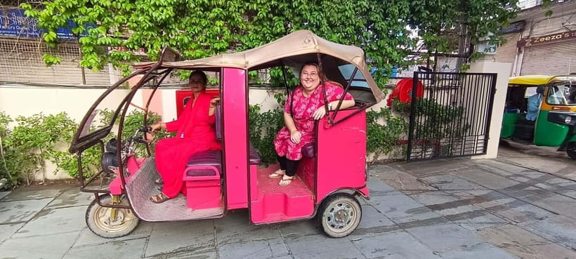 Jaipur Private City Tour with a Women-Driven E-Rickshaw Ride - Who Should Book This Tour?