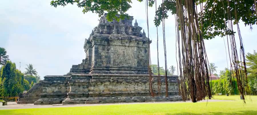 Borobudur Sunrise in stumbu hill, Borobudur, & Mendut temple - Practical Tips for the Tour