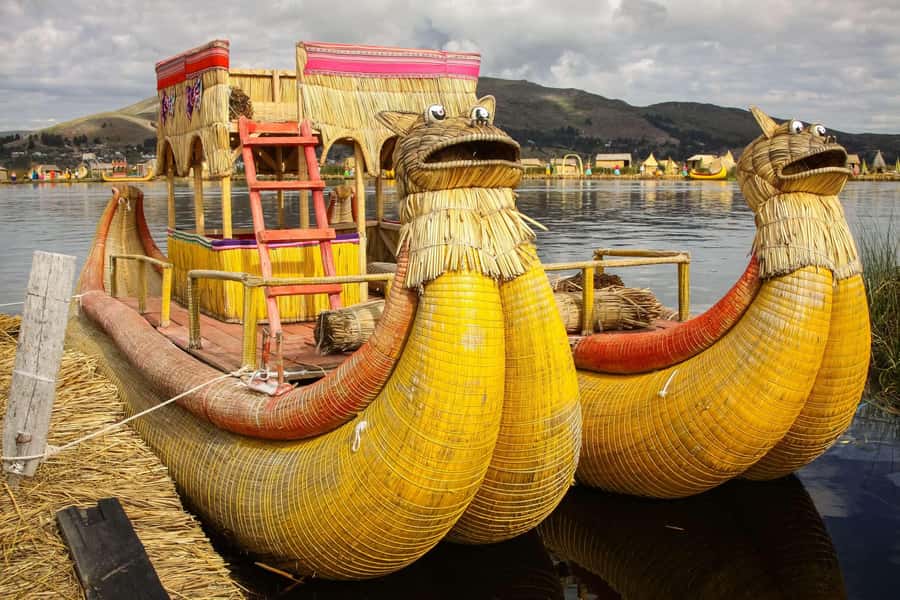 From Cusco: Lake Titicaca 1-Day Sleeper Bus Tour + Lunch - Discover Lake Titicaca from Cusco: The 1-Day Sleeper Bus Tour + Lunch