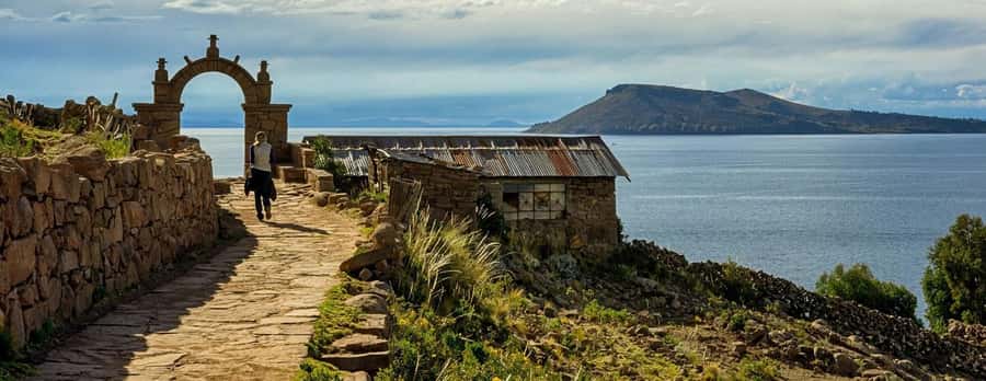 From Cusco: Lake Titicaca 1-Day Sleeper Bus Tour + Lunch - Who Should Consider This Tour?
