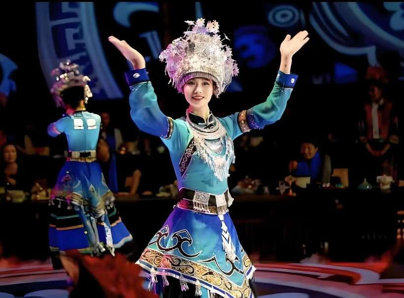 Beijing Royal Banquet with Chinese culture prefermance - The Setting: A Blend of Tradition and Modernity