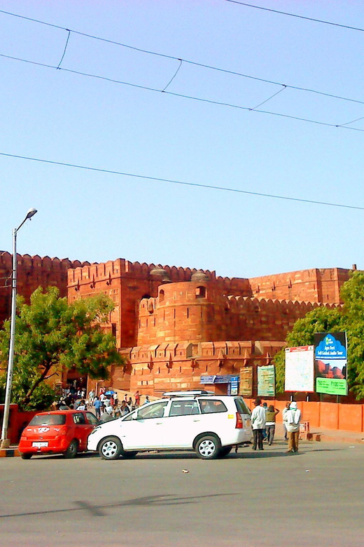 From New Delhi: 1-day Private Taj Mahal & Agra Tour by Car - FAQs