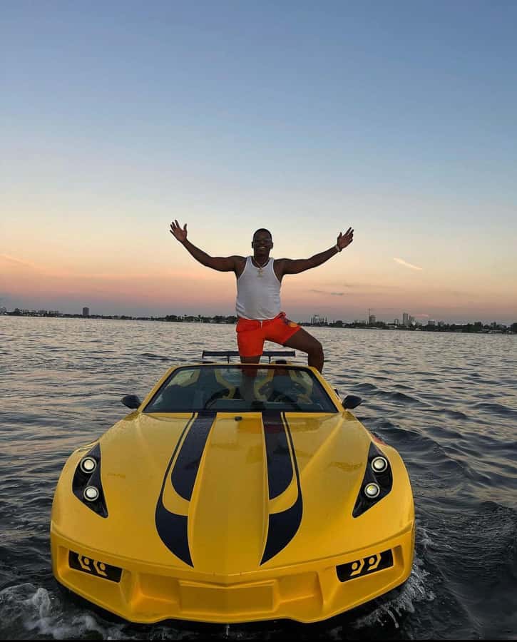 Jetcar Miami: 1 JetCar Rental | 1h | 250$ due at Check-in - Key Points