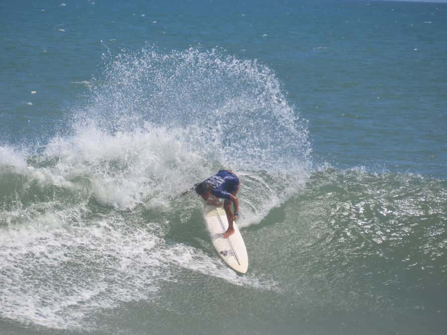 Best Surf Lesson around Uluwatu - Who Will Love This?