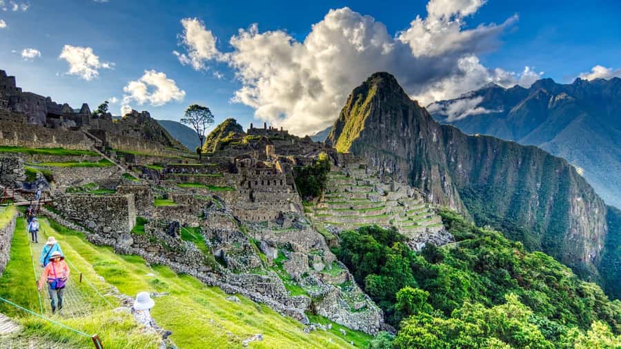 2-day excursion to Machu Picchu and Abra Malaga - Frequently Asked Questions