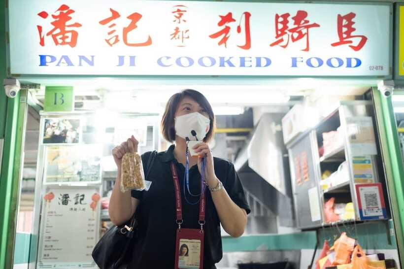 Singapore: Singapore Food Tours - Chinatown Complex Hawker - Who Should Book This Tour?