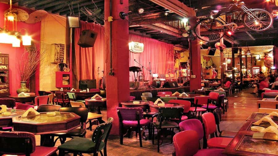 Rio de Janeiro: Brazilian Music at Rio Scenarium with Dinner - Authenticity and Cultural Insight