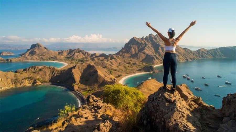 Explore 6 Favorite Destinations Labuan Bajo - Pink Beach: A Natural Marvel