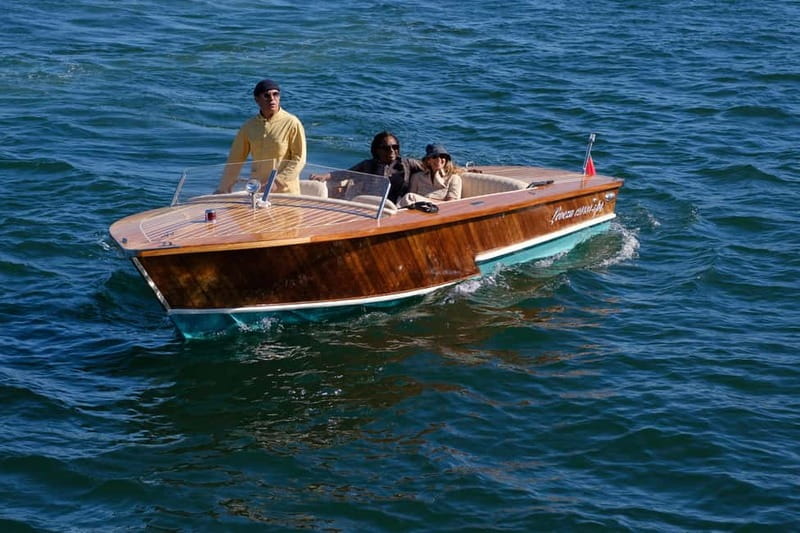 Cascais | Tour on Classic Venetian Boat with Drinks - Detailed Breakdown of the Itinerary