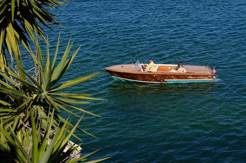Cascais | Tour on Classic Venetian Boat with Drinks - A Closer Look at the Experience
