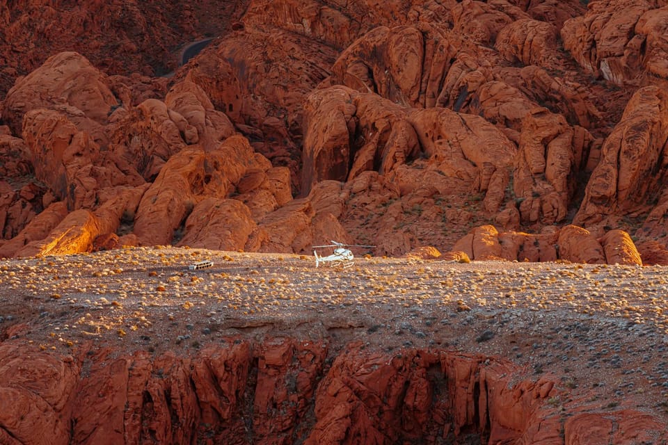 Las Vegas: Valley of Fire Helicopter with Scenic Landing - Key Points