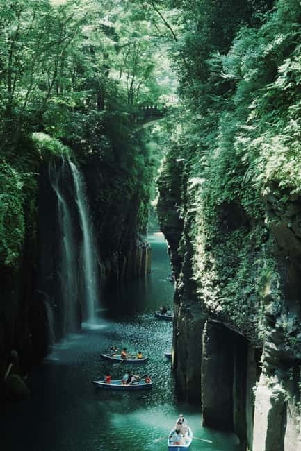 Fukuoka: Takachiho Gorge Highlights One Day Private Tour - Exploring the Itinerary and Highlights