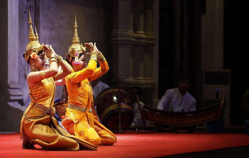 Dinner Show Apsara Dance, Pickup round trip included - Logistics and Practicalities