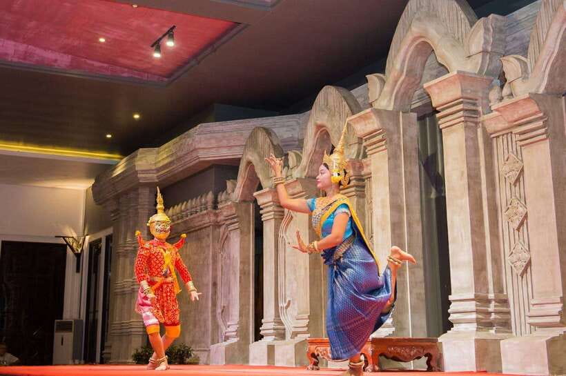 Dinner Show Apsara Dance, Pickup round trip included - FAQs