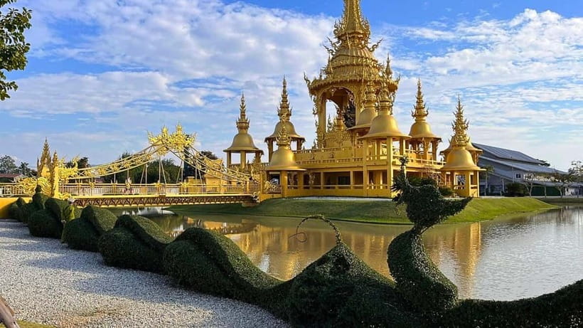 Chiang Mai : White and Blue Temples and Lalita Cafe - A Detailed Look at the Itinerary and What You Can Expect