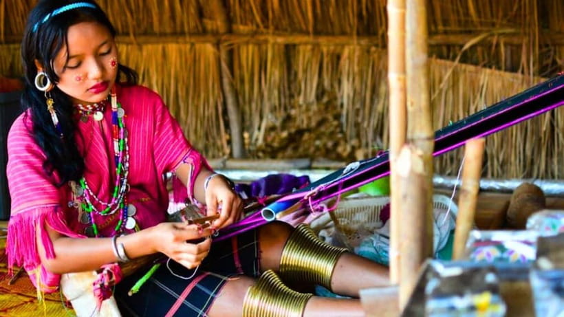 Chiang Mai : White and Blue Temples and Lalita Cafe - The Sum Up