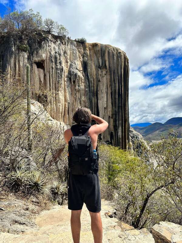 Small group tours: Hierve el Agua, Mezcal, Teotitlán, Mitla and Tule. - First Stop: The Tule Tree