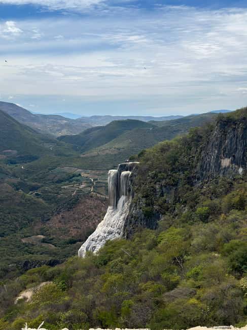 Small group tours: Hierve el Agua, Mezcal, Teotitlán, Mitla and Tule. - Return to Jardín Etnobotánico