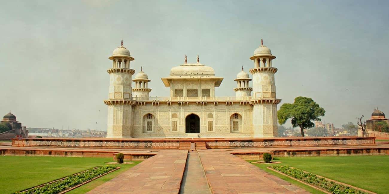 From New Delhi: Private Sunrise Taj Mahal Tour by Car - Key Points: