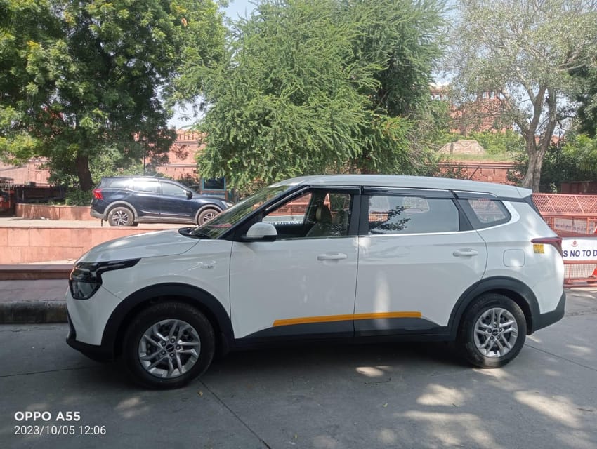 From New Delhi: Private Sunrise Taj Mahal Tour by Car - Visiting Agra Fort