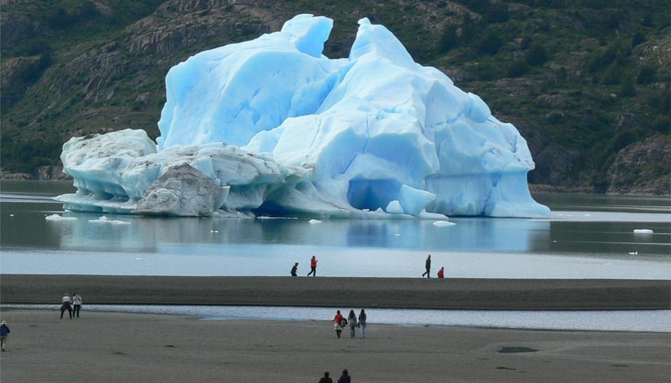 Puerto Natales: Tour Package (Full Day + Base Torres + Grey) - Exploring the Highlights of the Tour