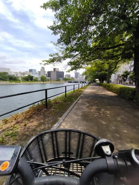 Hiroshima: Peace Park, Castle, and Mitaki Temple E-Bike Tour - Discovering Hiroshima: An In-Depth Look at the E-Bike Tour