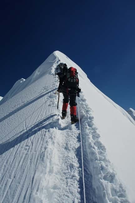 Island Peak Climbing | Summit 6,189m with Expert Guides - What Makes This Tour Stand Out?