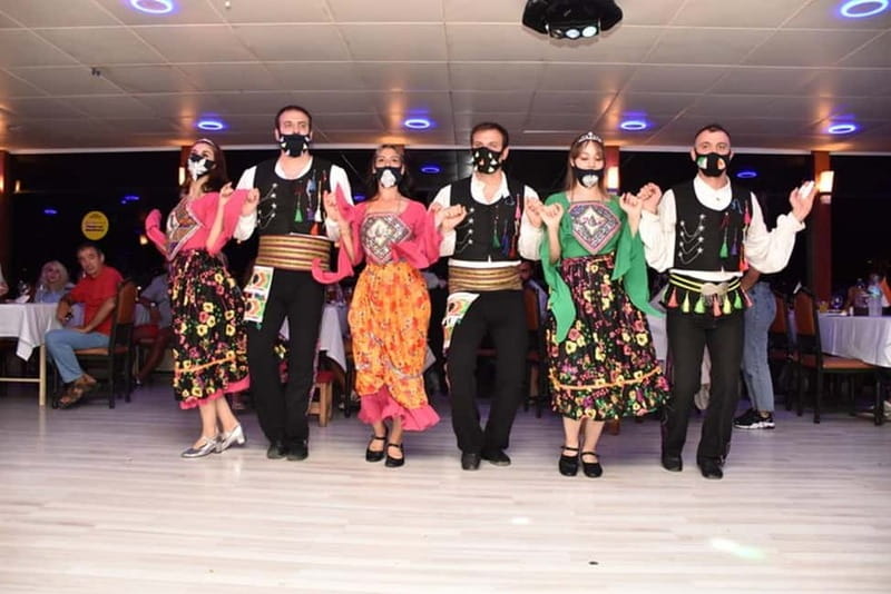 Bosphorus Dinner Cruise & Turkish Night with Live Shows - Who Should Consider This Experience?