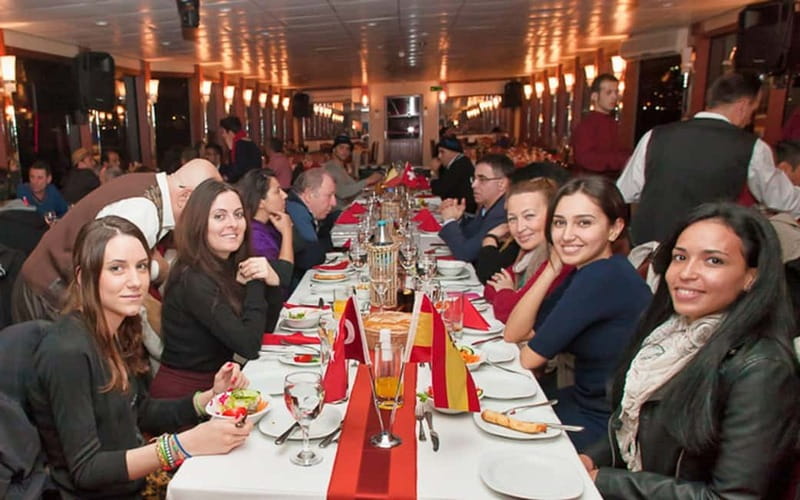 Bosphorus Dinner Cruise & Turkish Night with Live Shows - Setting the Scene: A Night on the Bosphorus