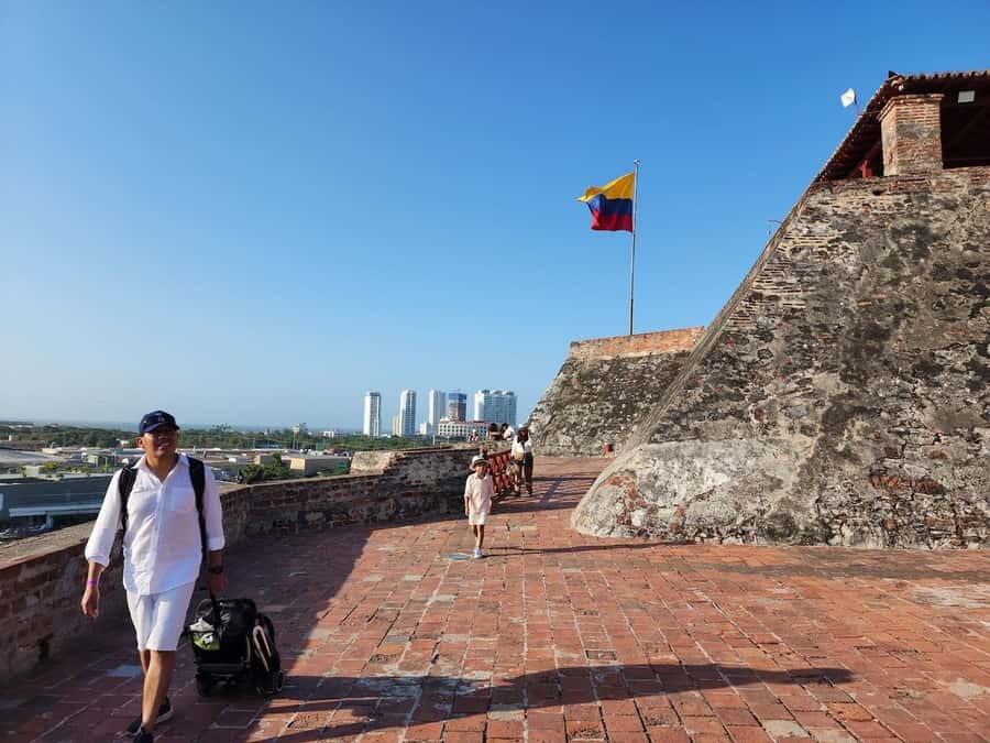 CARTAGENA: BILINGUAL HISTORICAL CITY TOUR IN A TRADITIONAL CHIVA (TRADITIONAL CHIVA) - The Sum Up: Why You Should Consider This Tour