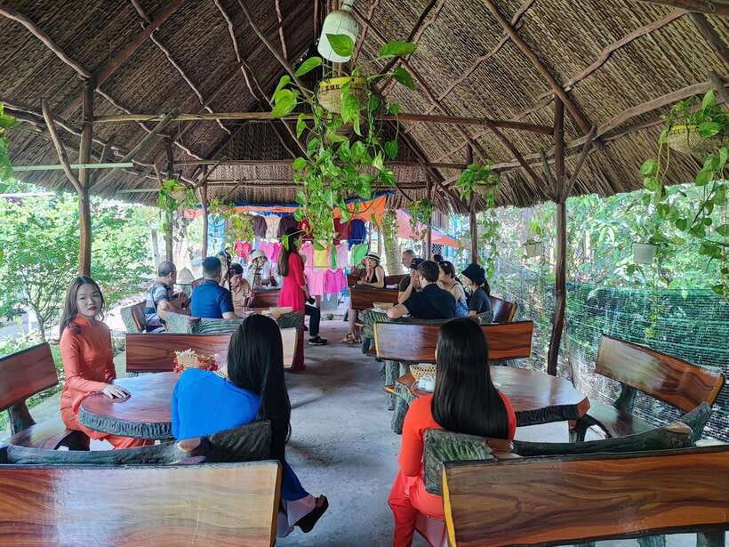 Best Seller Tour- Explore Mekong Delta Day Trip with Lunch - Key Points